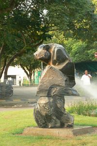 La Menace (The Threat)